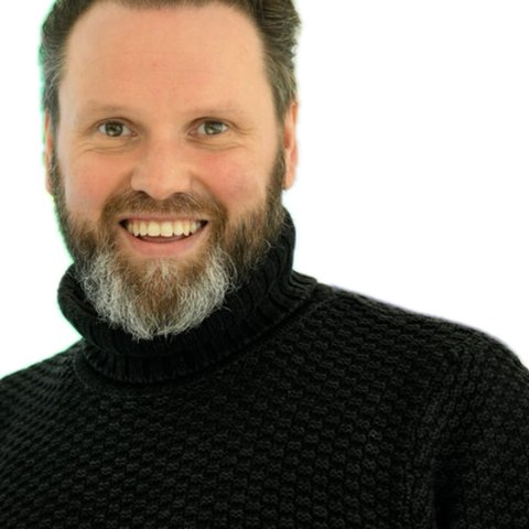 Dr. Matthieu Voss
